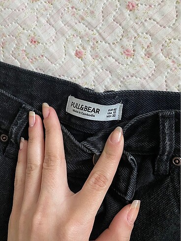 xl Beden Pull bear siyah şort