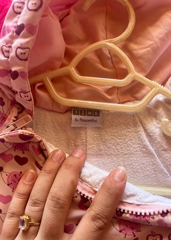 Kapüşonlu Örgü Desenli Pembe Kız Bebek Tulumu - Görsel 4