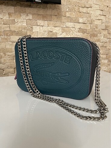 Lacoste deri çanta