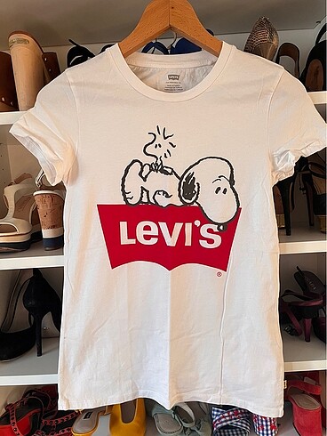 Levis tshirt xs