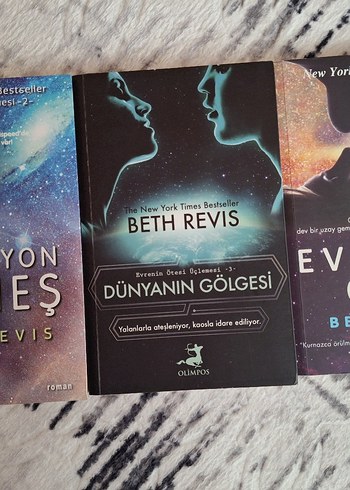 Beth Revis - Evrenin Gizemli Kitapları