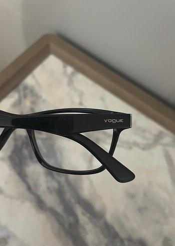 Vogue SiyahVogue Kadın Minimalist Gözlük