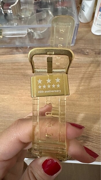  Beden Casio g-shock şeffaf gold renk