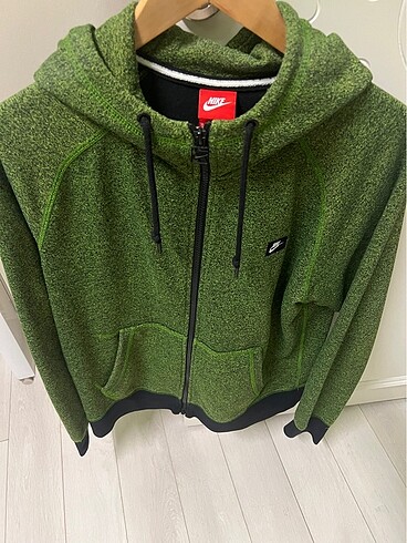 Nike sweatshirt