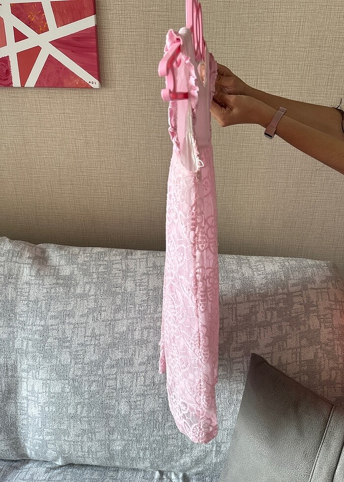 Pembe doğal kumaştan şık elbise - Görsel 2