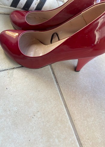 Kırmızı Parlak Tokalı Yüksek Topuklu Stiletto - Görsel 2