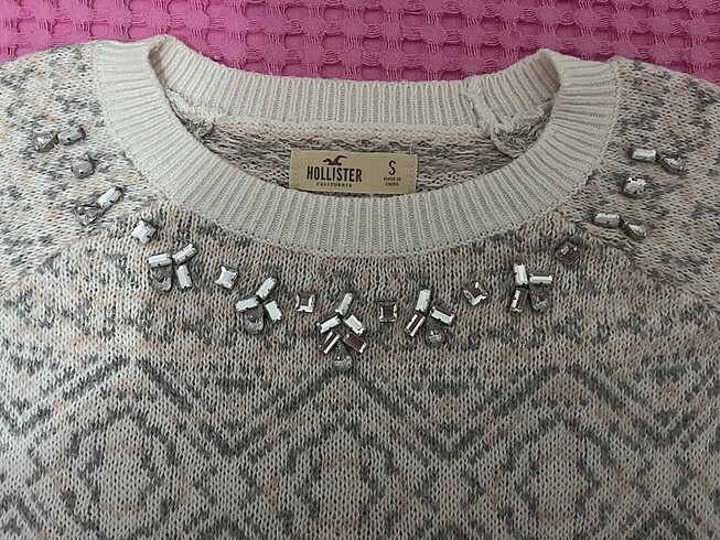 Hollister Hollister taş detaylı kazak