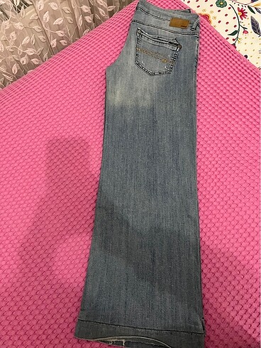 28 Beden Mavi marka jean