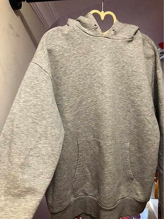 gri h&m sweatshirt