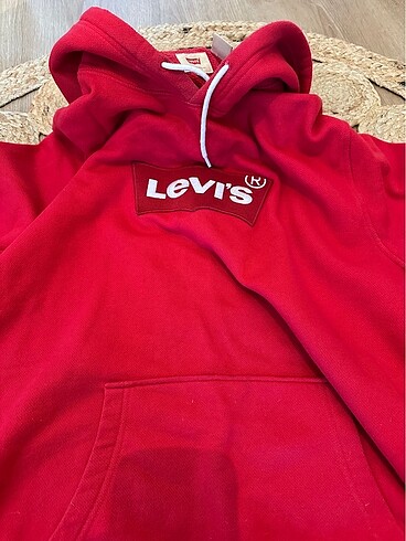 l Beden Levis Sweatshirt