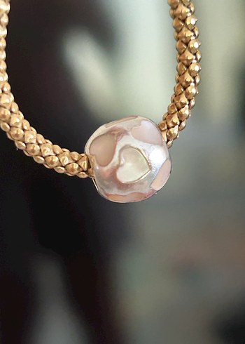 Sedef kalpli Pandora charm - Görsel 2