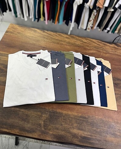 Tommy Hilfiger Tommy Hilfiger Unisex V Yaka Tişört