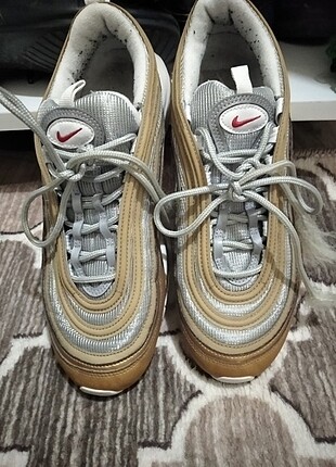 39 Beden siyah Renk Orjinal Nike ayakkabı bayan yüksek
