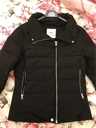 bershka mont