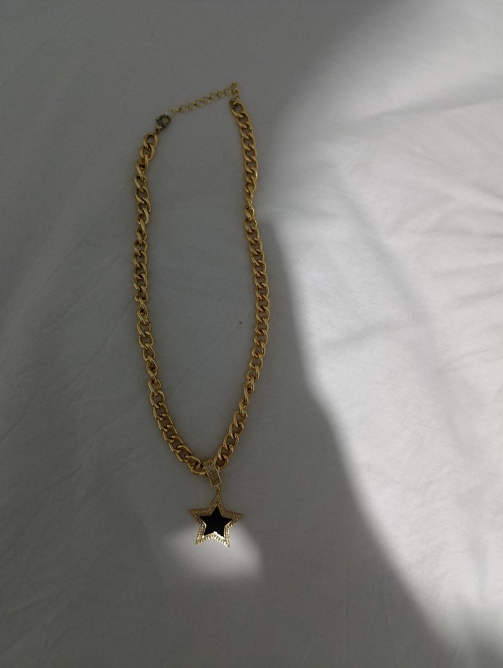 Parlak Altın Zincir Detaylı Kadın kolye - Görsel 4