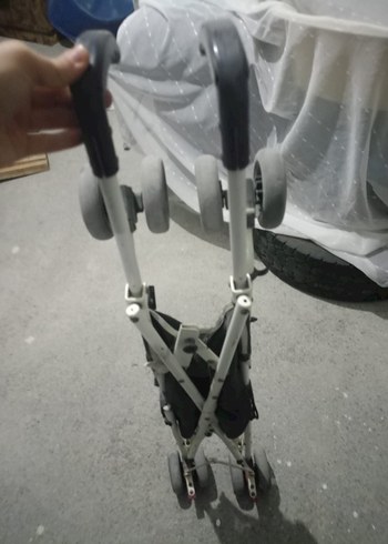 Gri ve Beyaz Bebek Arabası - Görsel 5