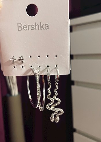 Gri Yılan Desenli Taşlı Midi Küpeler - Görsel 2