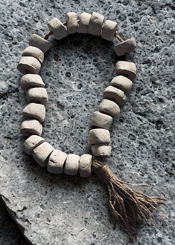 Bohem Gri Beyaz Tesbih - Görsel 2