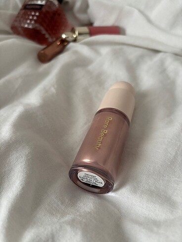 Rare Beauty Highlighter (Enchant)