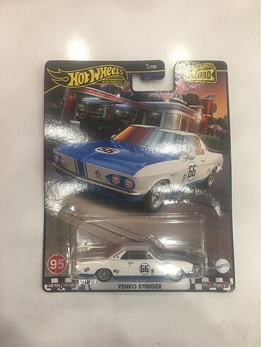 HOTWHEELS PREMİUM 66 CHEVROLET