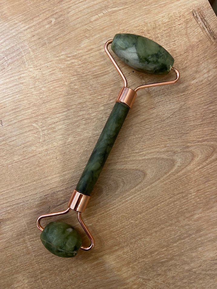 Yeşim Taşı Yüz Masaj Aleti - Görsel 2