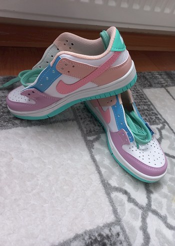 Renkli Bağcıklı Sokak Stili Kadın Spor Ayakkabısı - Görsel 3