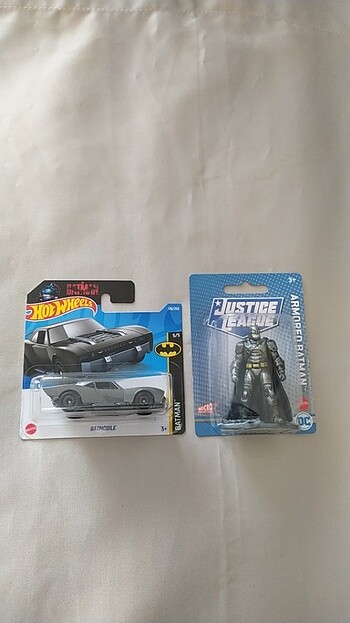 Batman figür ve Batmobile araba Hot Wheels
