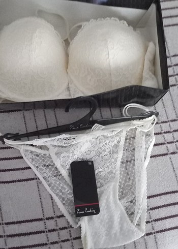 Pierre Cardin Beyaz Dantel Bohem Tarzı Sütyen ve Külot - Görsel 4