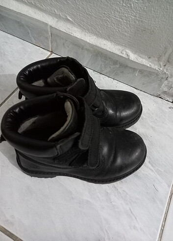 Çoçuk erkek bot - Görsel 3