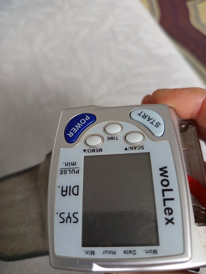 Beurer ve Wollex Dijital Tansiyon Ölçer Seti - Görsel 3