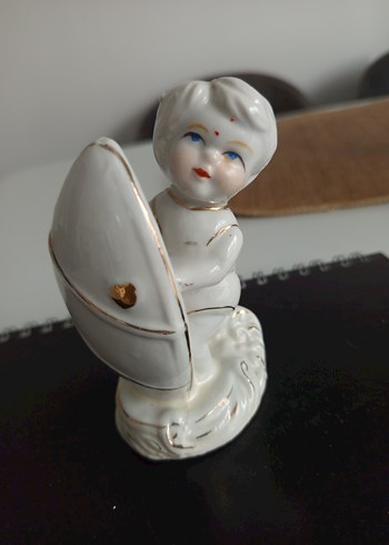 Parlak Beyaz Seramik Figürin - Görsel 2