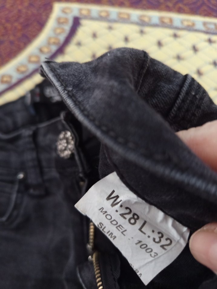 Kadın Siyah Bağlama Desenli Dar Kesim Jean - Görsel 5