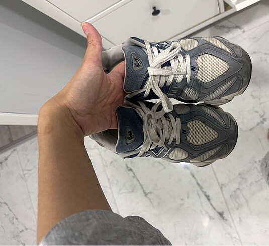 37,5 Beden New balance 9060