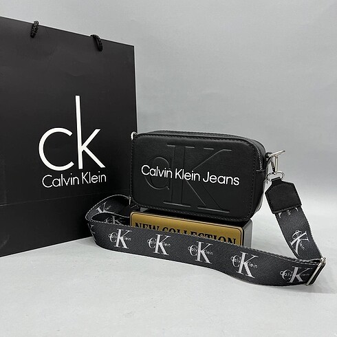 Calvin Klein Askılı Kol Çantası