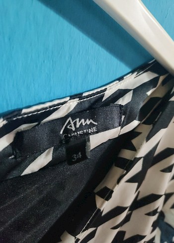 V Yaka, Kısa Kollu Mini Elbise - Görsel 3