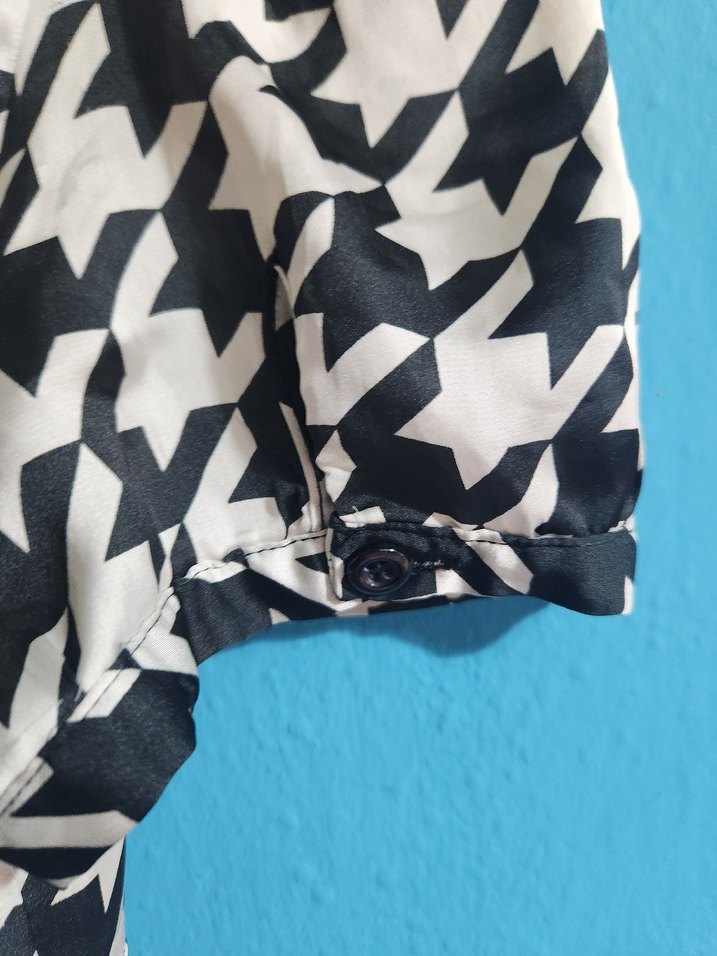 V Yaka, Kısa Kollu Mini Elbise - Görsel 5