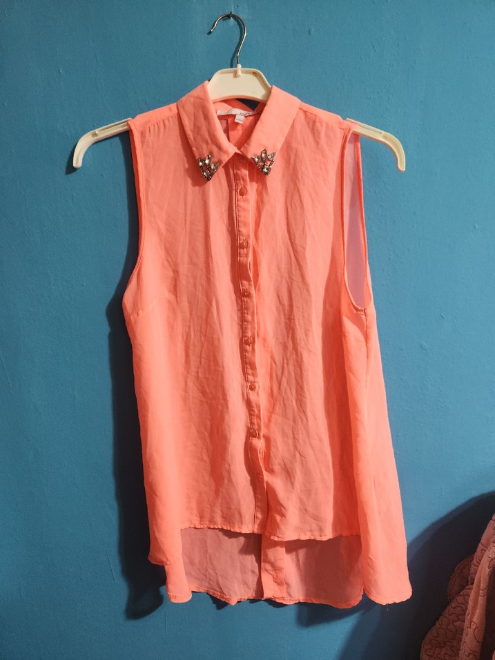 Düğmeli Pembe Nakışlı Kolsuz Gömlek - Görsel 4