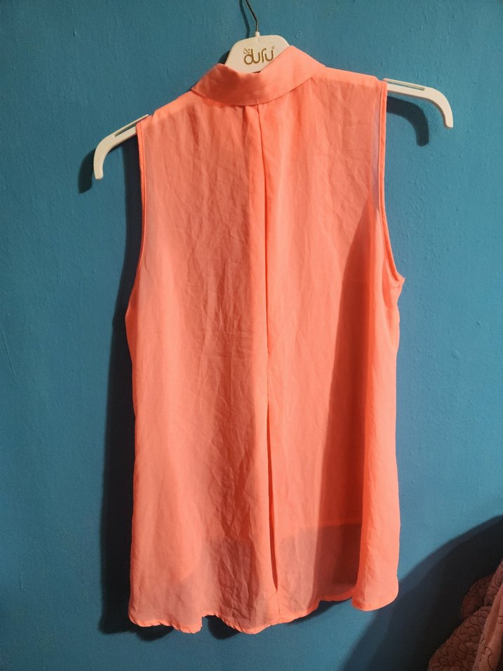 Düğmeli Pembe Nakışlı Kolsuz Gömlek - Görsel 5