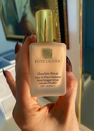 Estee Lauder İpeksi Fondöten
