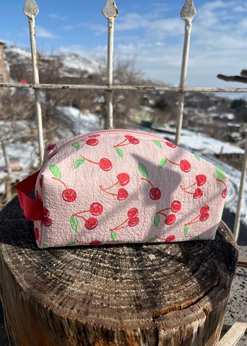 Kiraz Desenli Fermuarlı Makyaj Çantası - Görsel 2