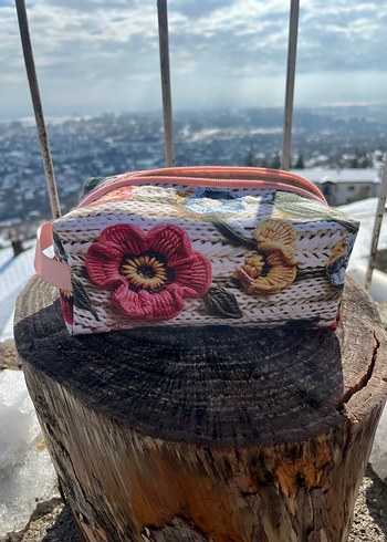 Çiçek desenli makyaj çantası - Görsel 6