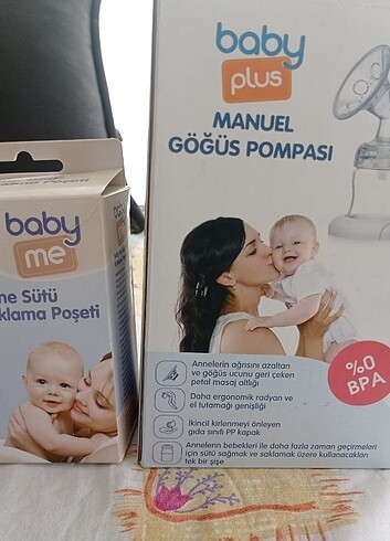 Göğüs pompası ve süt saklama poşeti 