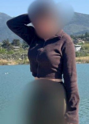Kahverengi Yarım Fermuarlı Yüksek Yakalı Kadın Kazak