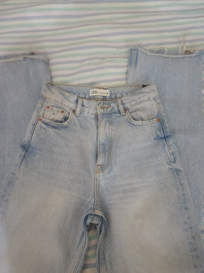 Zara yırtık jean - Görsel 3