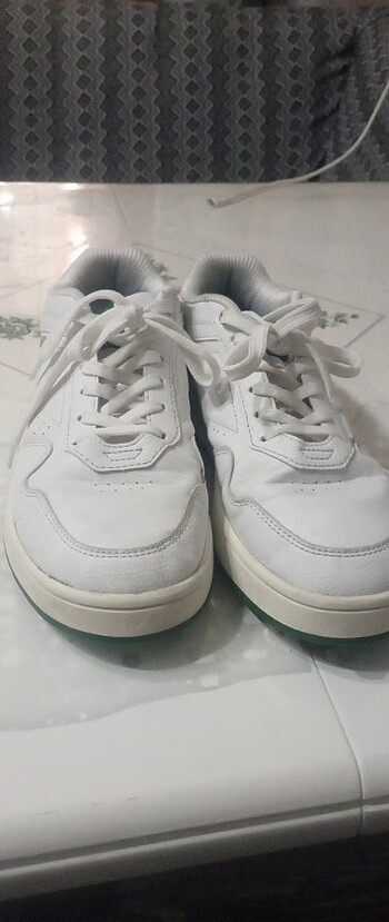 38 Beden beyaz Renk Puma Yeşil ve Altın rengi ayakkabı