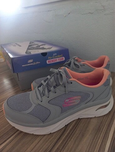 Skechers Skechers D?lite kadın spor ayakkabı