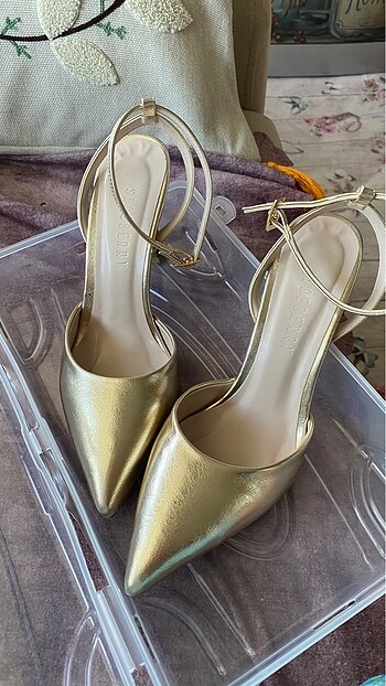 Marjin Stiletto