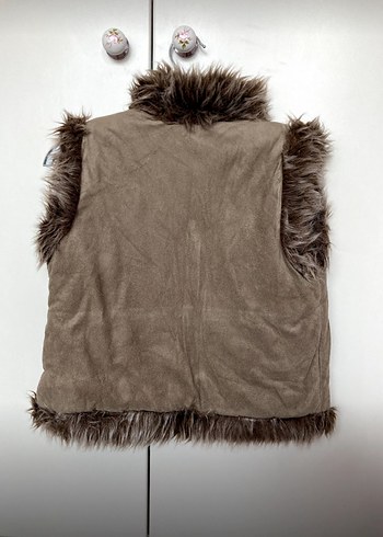 Kız Çocuk Tüylü Kahverengi Suet Yelek-5/6 Yaş - Görsel 2