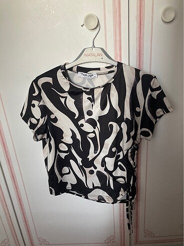 m Beden siyah Renk Noa&Noa Zebra Desen Crop Bluz -M/L (1 kere giyilmiştir)