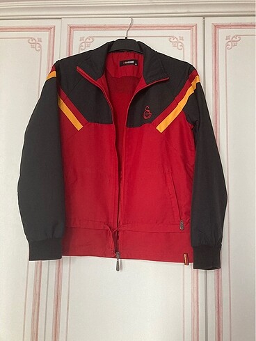 GS Store Unisex Çocuk Ceket-M (Orjinal ürün olup 12-14 Yaş için 